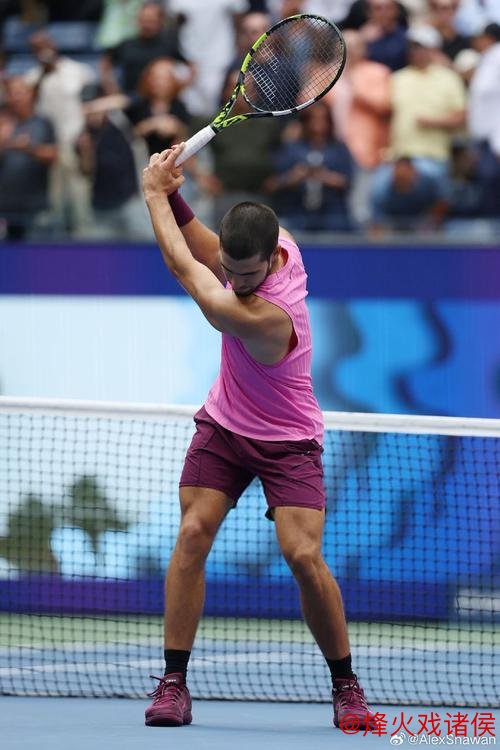 问鼎娱乐官网APP 上海大师赛第9日：辛纳晋级四强，阿尔卡拉斯意外落败