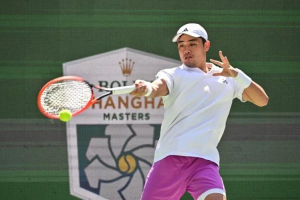 问鼎娱乐官网下载 上海大师赛首日：吴易昺迎来年度首胜，商竣程旗开得胜