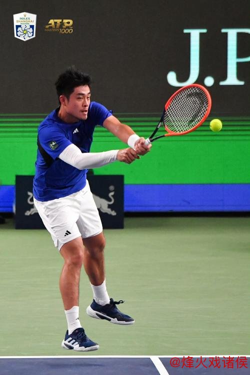 问鼎娱乐官网APP 上海大师赛：吴易昺止步32强，周意两场比赛再度延期